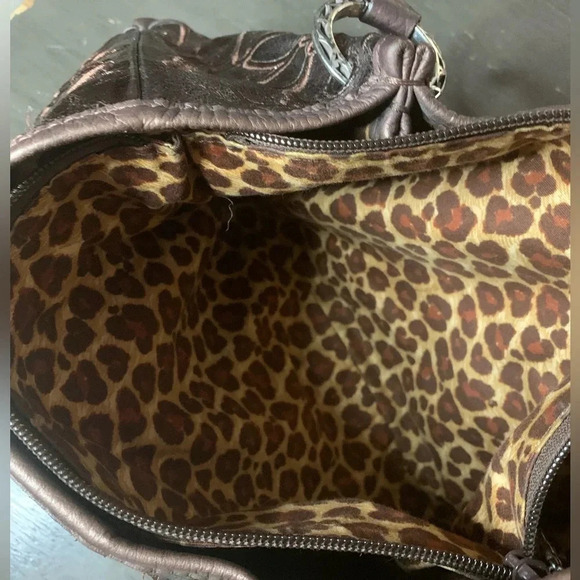 Brighton Retired Valencia Floral Embroidered
Metallic Brown Leather Bag - Picture 5 of 12